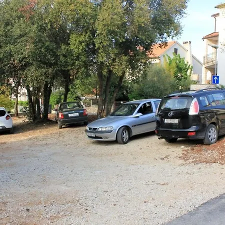 Pjescana Uvala, - 7652 *