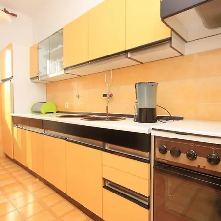 Apartment Pjescana Uvala, - 7652